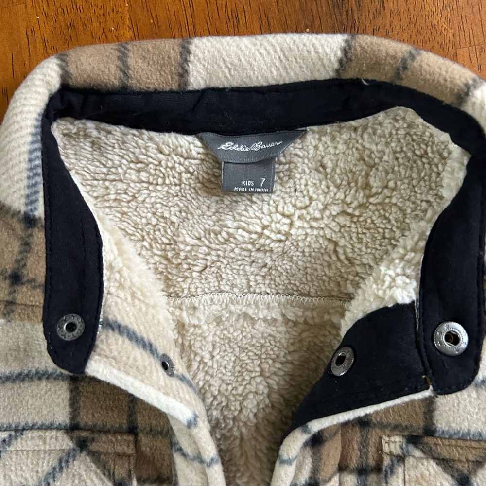Eddie Bauer Kids Sherpa-Lined Plaid Shacket | Boys Size 7 | Toasty Lumberjack - Picture 2 of 7